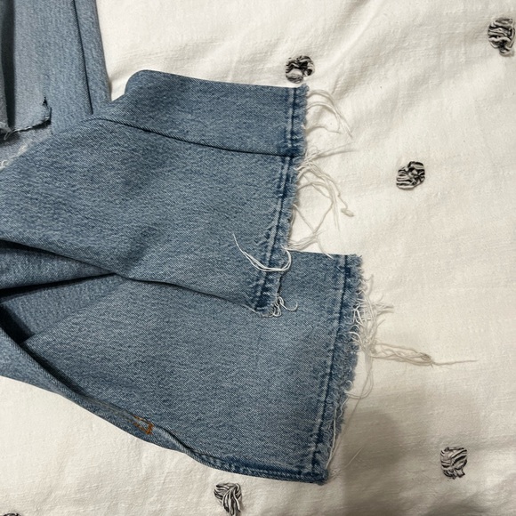 Elsa Re/done with Knee slits 26 - Picture 10 of 11